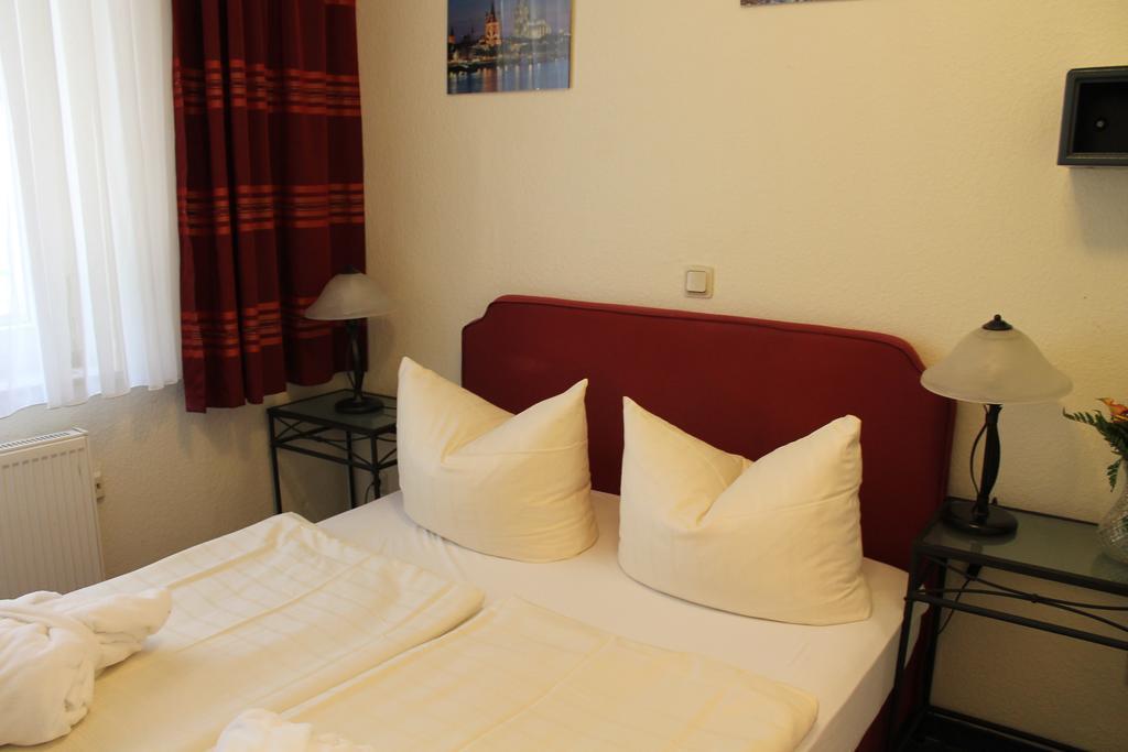 Hotel Mueller Koeln Εξωτερικό φωτογραφία